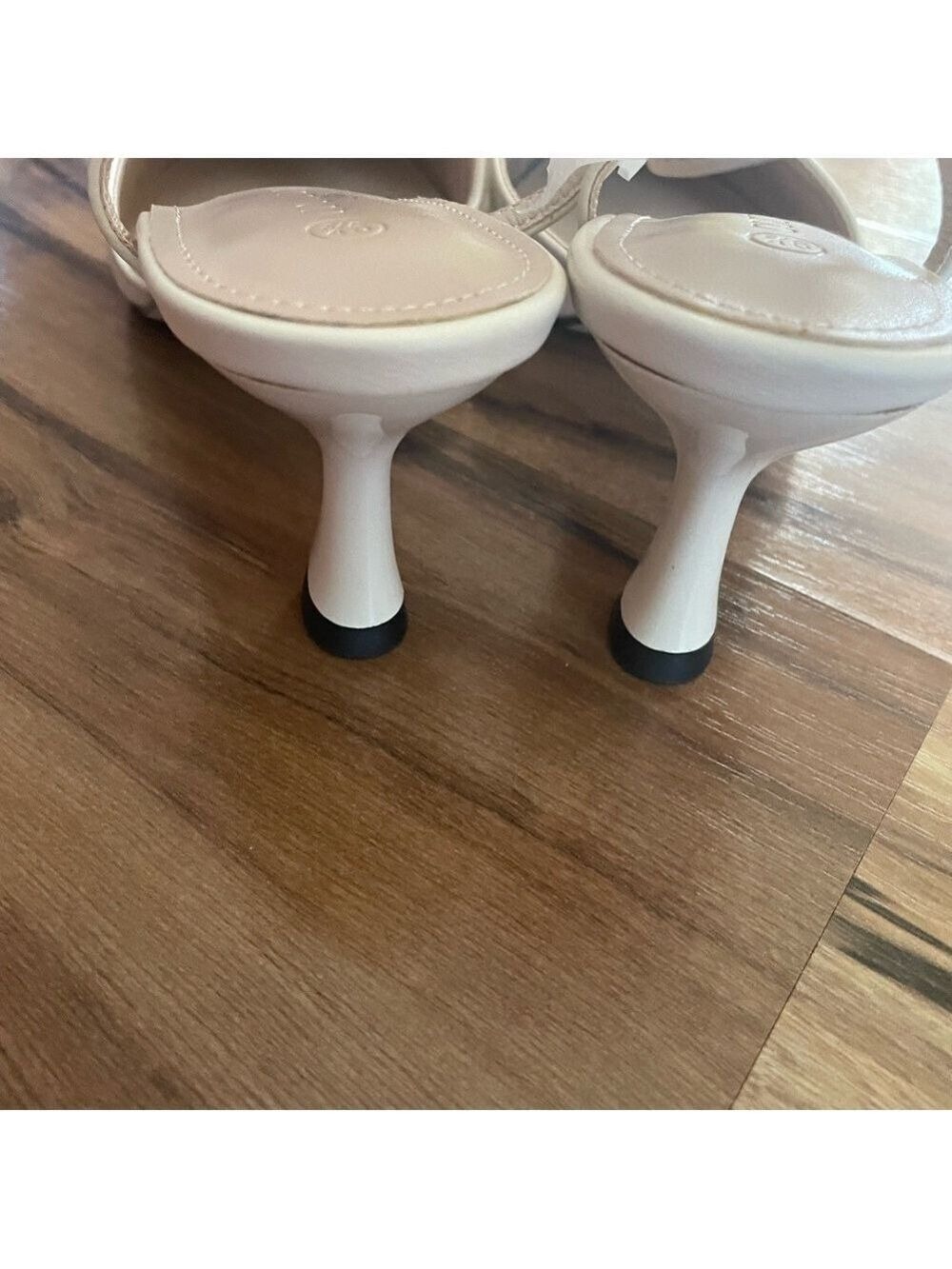 ZBY T Strap Heels Cream Black Women's Size 9.5 - Picture 12 of 13